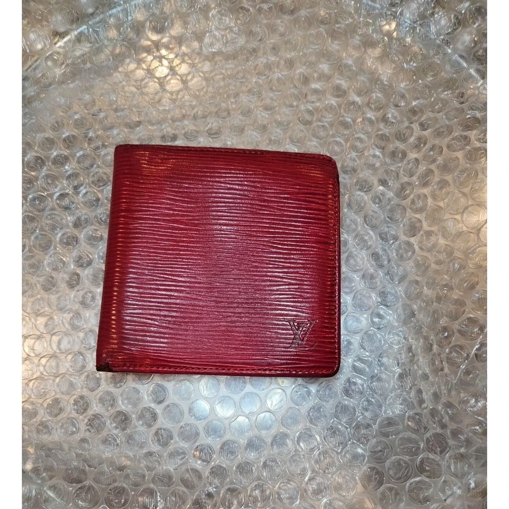 Louis‎ Vuitton Epi Leather Bifold Wallet Red Small Compact